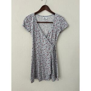 Hollister Floral Dress- wrap dress extra small size